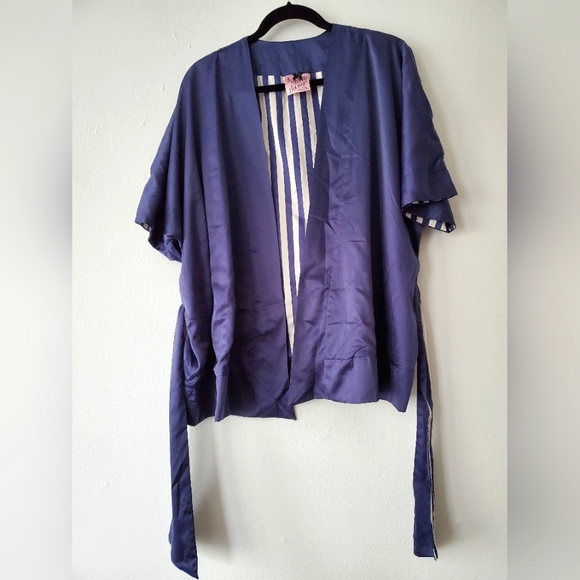 Victoria's Secret Blue Kimono - Picture 3 of 6